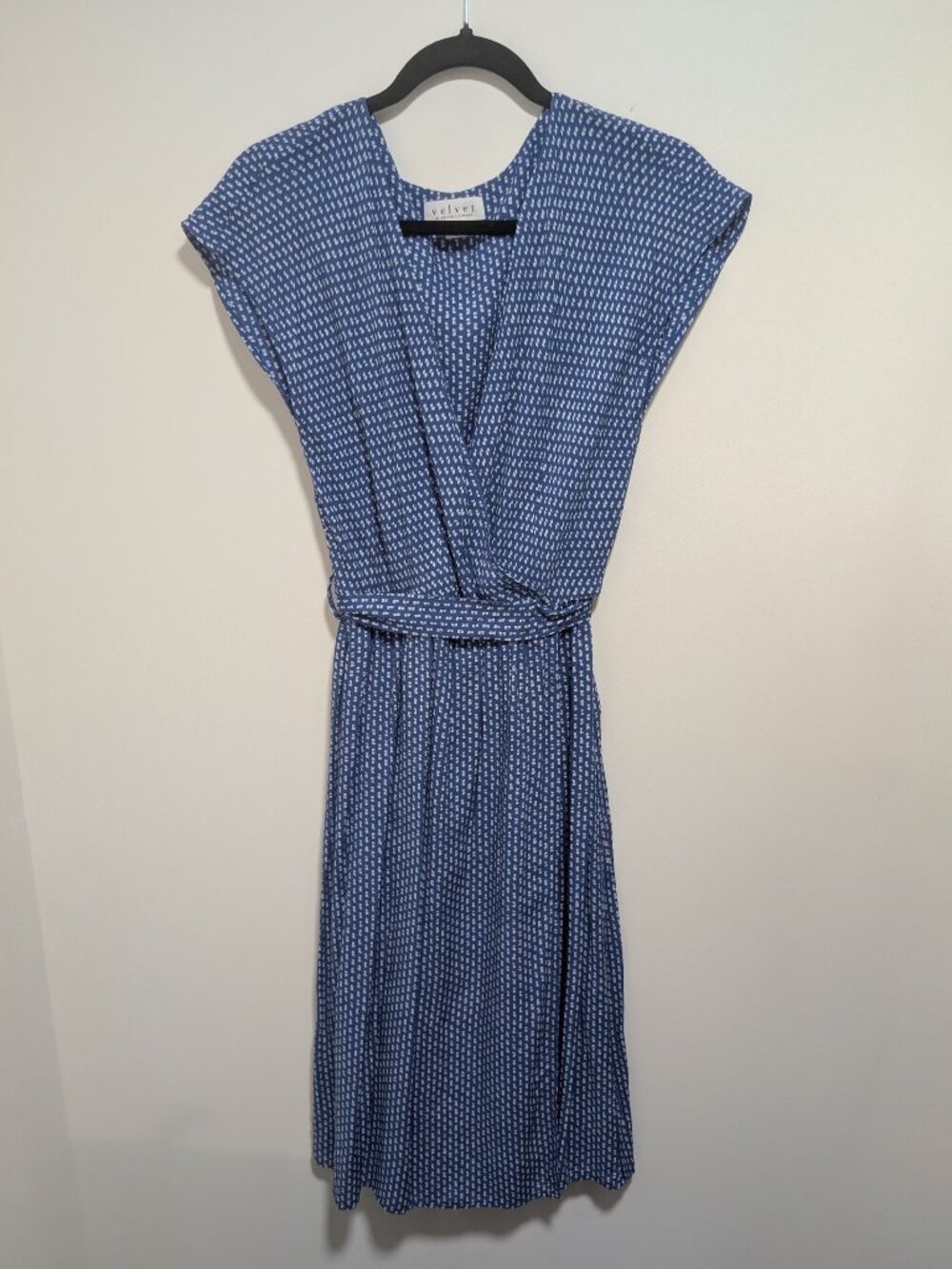 Velvet by Graham & Spencer | Printed Faux Wrap Midi Dress In Blue & White